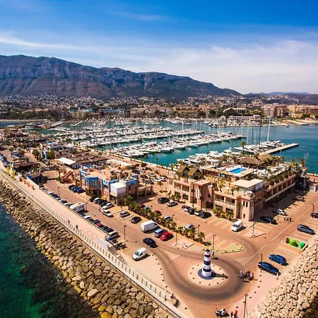 142 Aquamarinas F-14 Denia